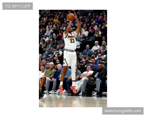 卡梅隆约翰逊状态回暖10投6中助力球队重拾胜利信心